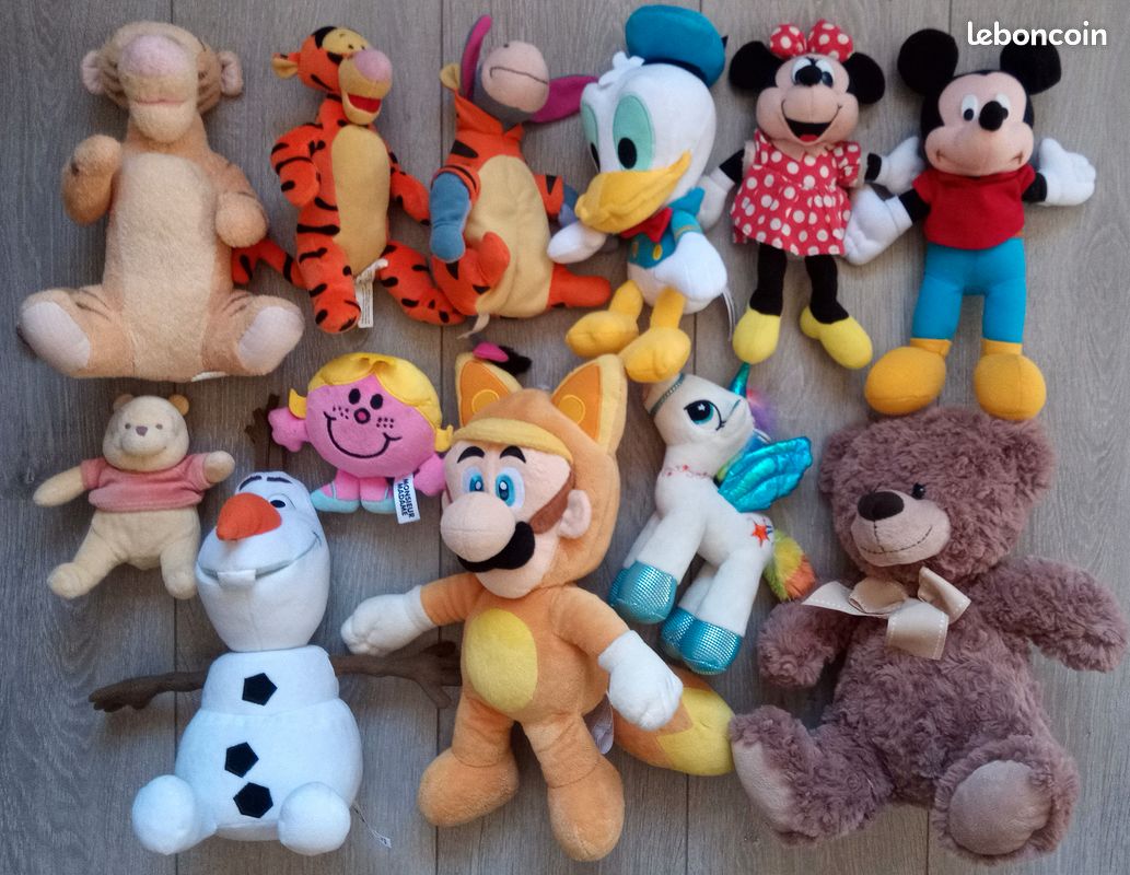 PELUCHES Disney/Divers Jeux Jouets