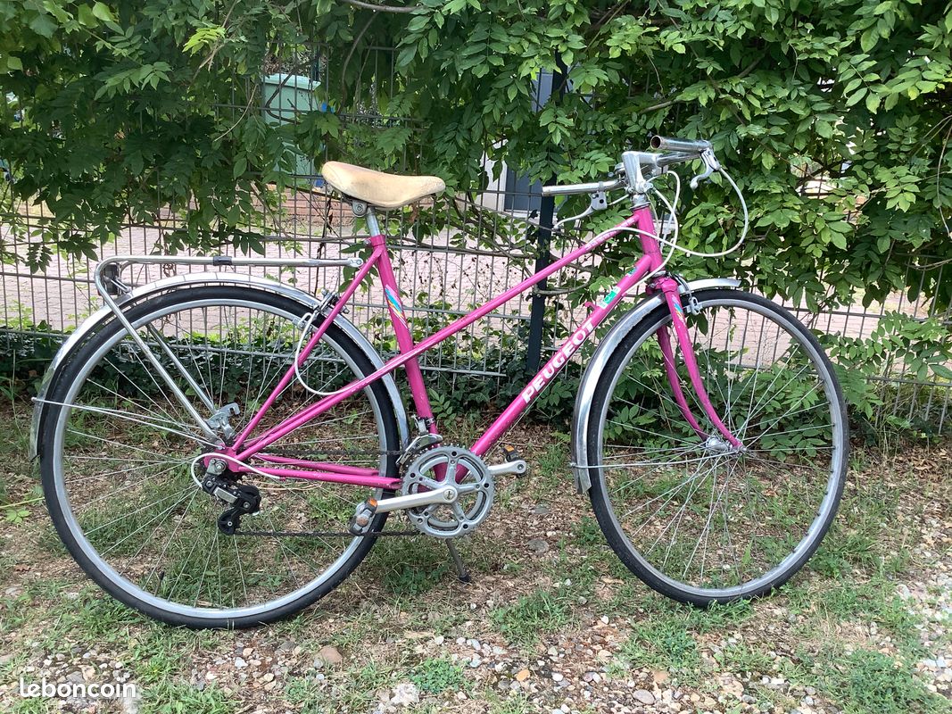 Vélo vintage Peugeot Rose Vélos