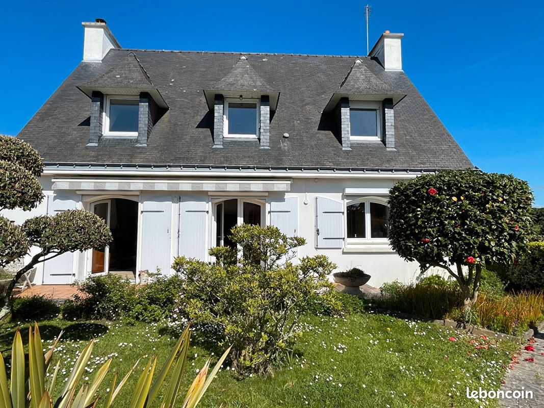 Maison 8 pièces 165 m² · à Larmor-Plage · 165 m² · 613 600 €