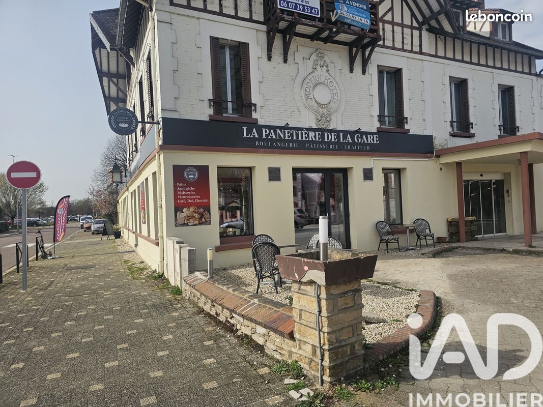 Immeuble 118 m² Joigny (image 1)