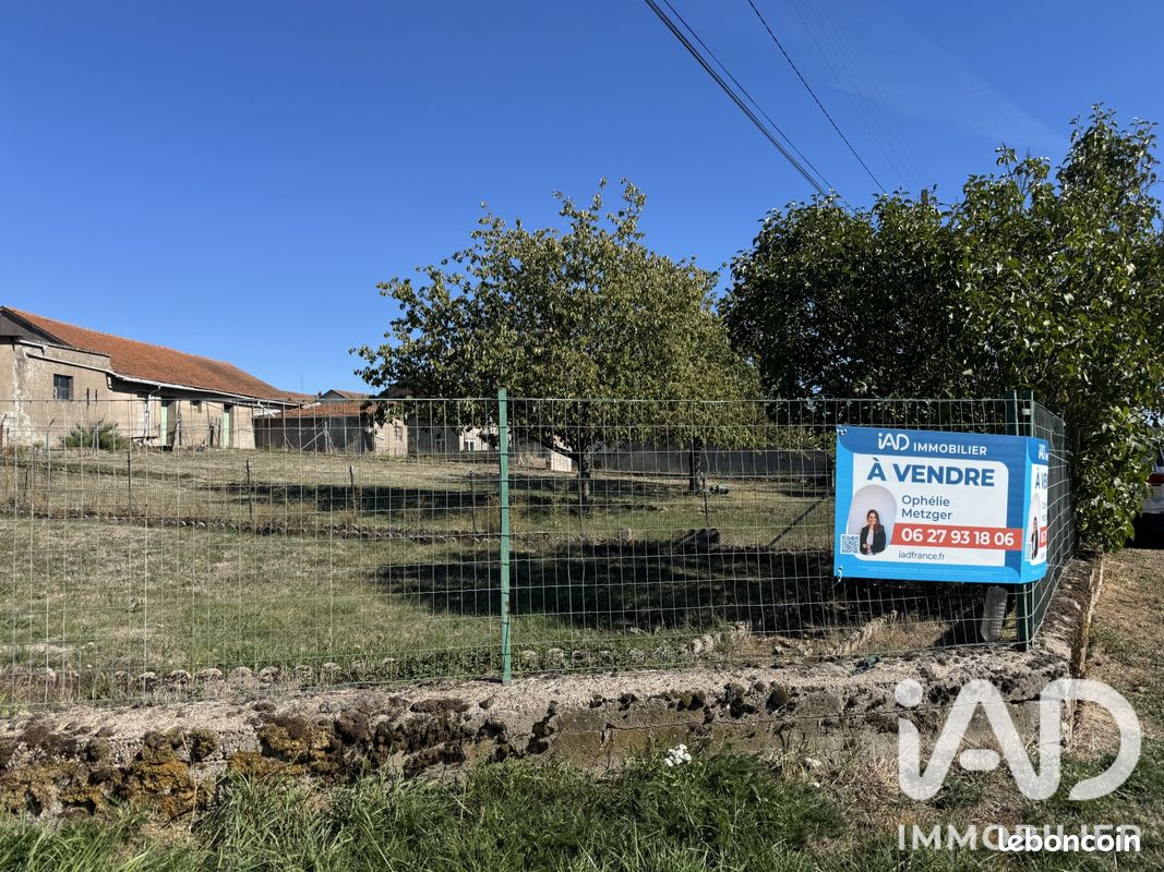 Terrain 614 m² · à Chambrey · 614 m² · 35 000 €