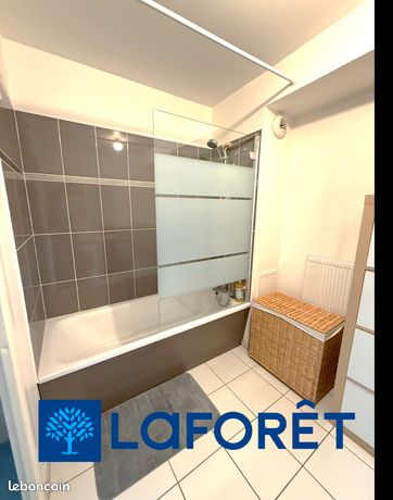 https://img.leboncoin.fr/api/v1/lbcpb1/images/22/5a/90/225a906460c9b6f22716ec69ab064a39c1dbd2ef.jpg?rule=ad-image