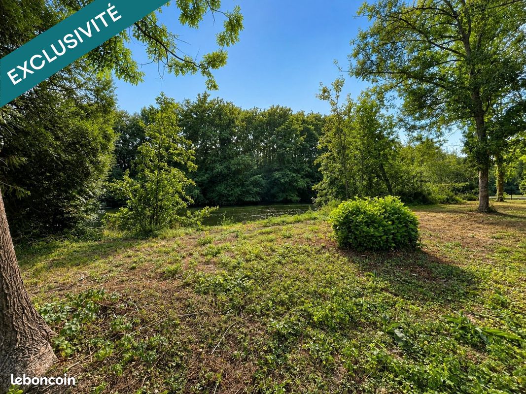 Terrain 437 m² · à Abondant · 437 m² · 20 000 €