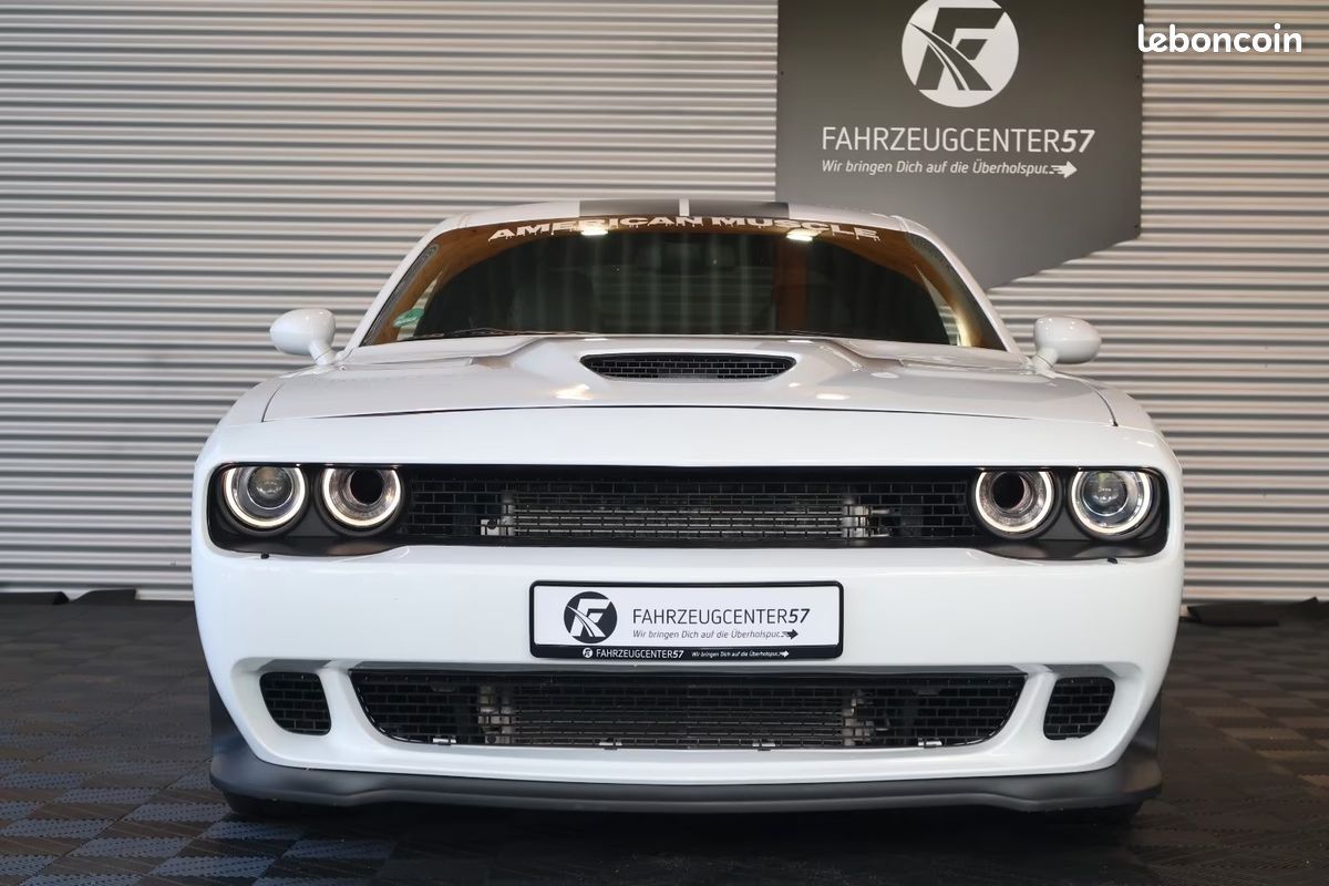 Dodge CHALLENGER R/T 5.7 HEMI V8 373 ch BVA8 – CarPlay – Caméra – Démarrage à Distance (image 3)
