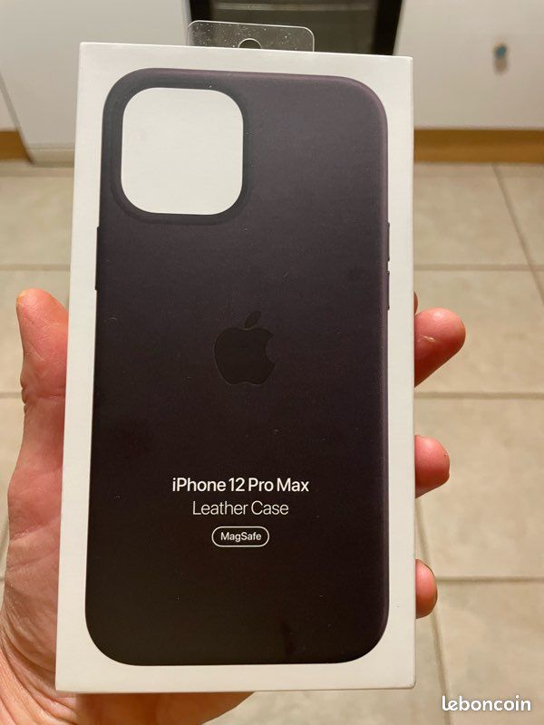Coque noire Iphone 12 Pro Max Apple (image 1)