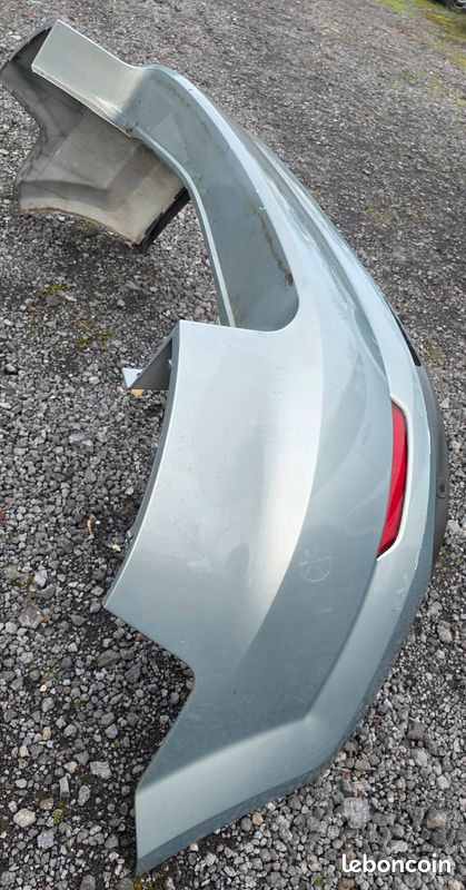 Pare-choc arrière Ford Mondeo 2009 (image 3)