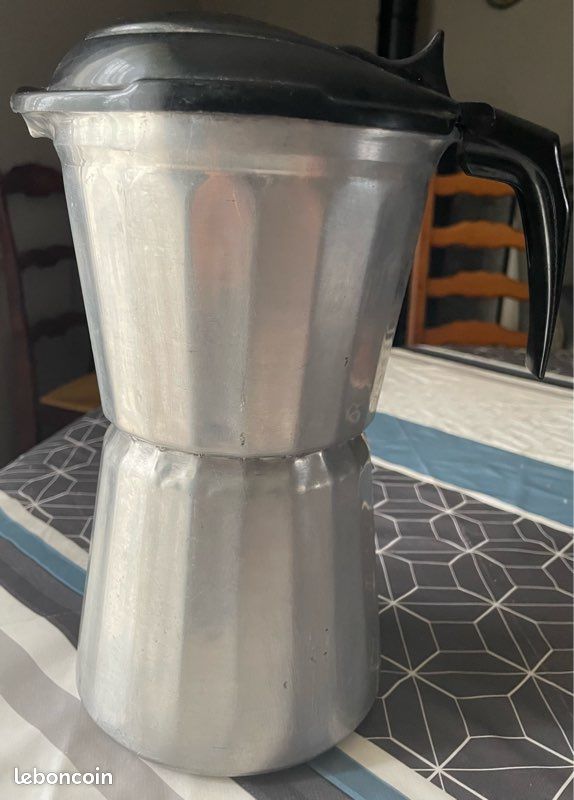 Cafetière Italienne SEB Moka Série 9 - 9 Décilitres, Aluminium, Pour Gaz Et électrique