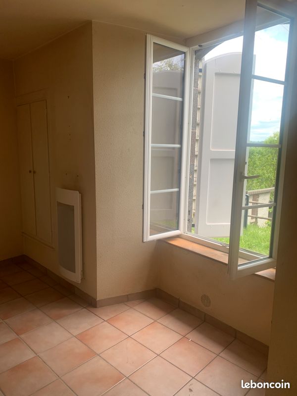 Belle Maison divisée à Mur de barrez (image 7)