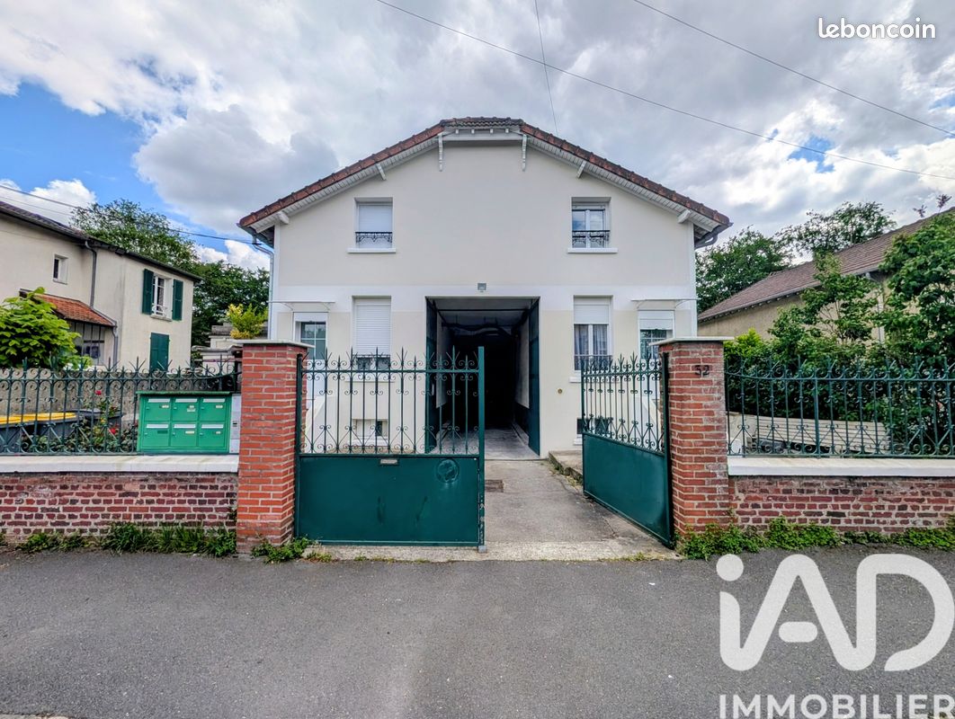 Local commercial 288 m² · à Ézanville · 288 m² · 525 000 €