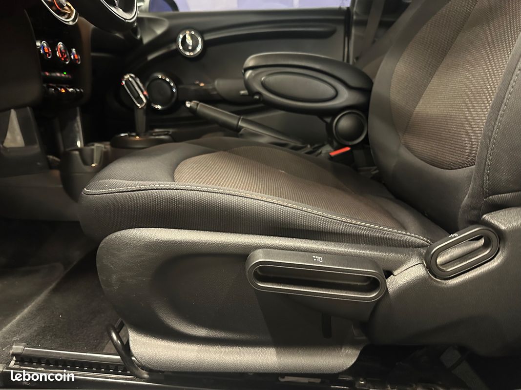 Mini Business 1.5 D 116ch - 2018 - Boîte auto-Climatisation (image 9)