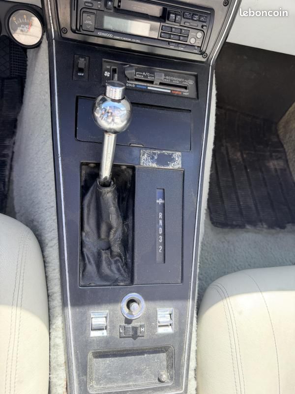Chevrolet Corvette C3 Cross-Fire-Injection ( Dossier Complet d'entretien) (image 10)