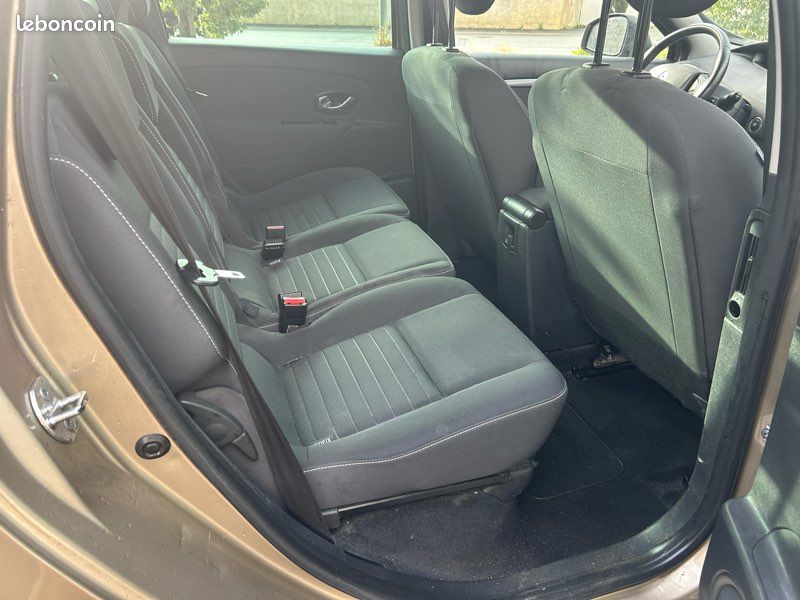Scenic 3 phase 3 1.5 DCI 110cv 5 places 07/2015 200 000km entretient exclusive Renault (image 3)
