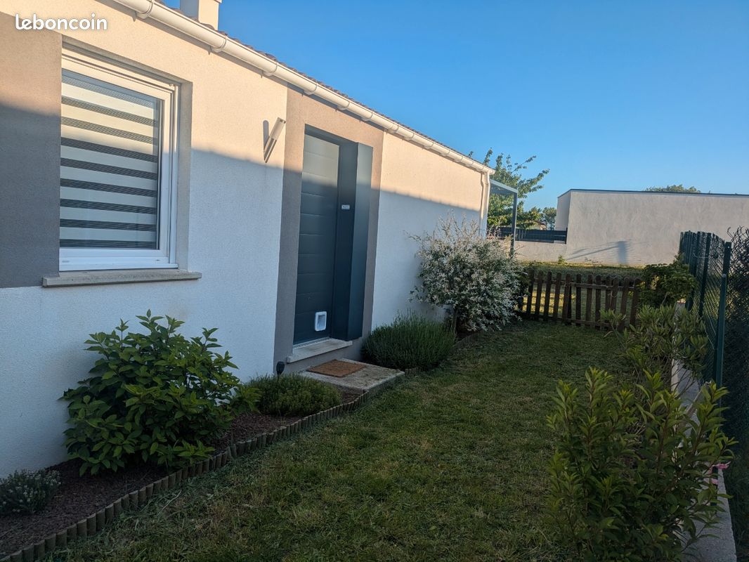 Maison 4 pièces 93 m² · à Saint-Cyr · 93 m² · 1 090 €