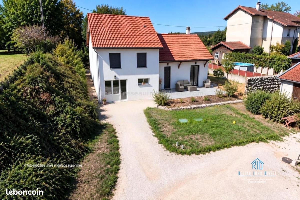 Maison 5 pièces 135 m² · à Charnècles · 135 m² · 348 000 €