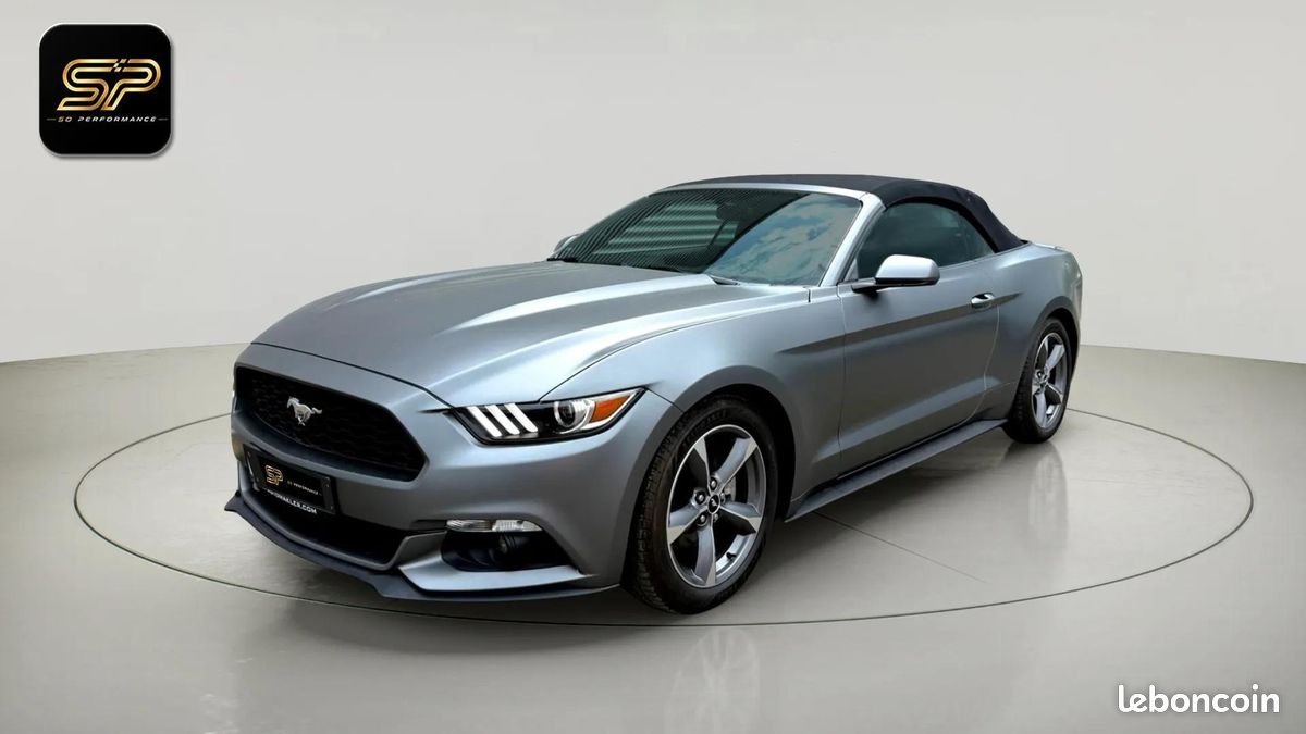 FORD Mustang Cabriolet * 305 ch * BVA * Faible Kilométrage * Caméra * Pack Performance (image 2)