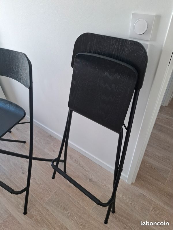 Bonjour Je vends 4 chaise de bar (image 2)