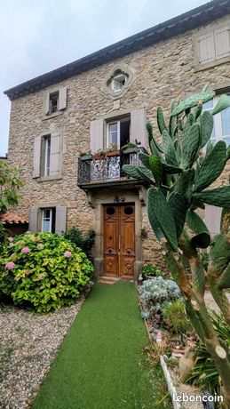 Maison 12 pièces 315 m²