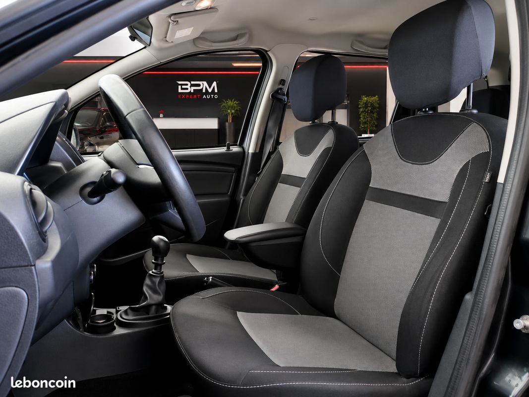 Dacia Duster 1.2 TCe 125 Lauréate Plus – Garantie 12 mois – Entièrement révisé -attache remorque (image 4)