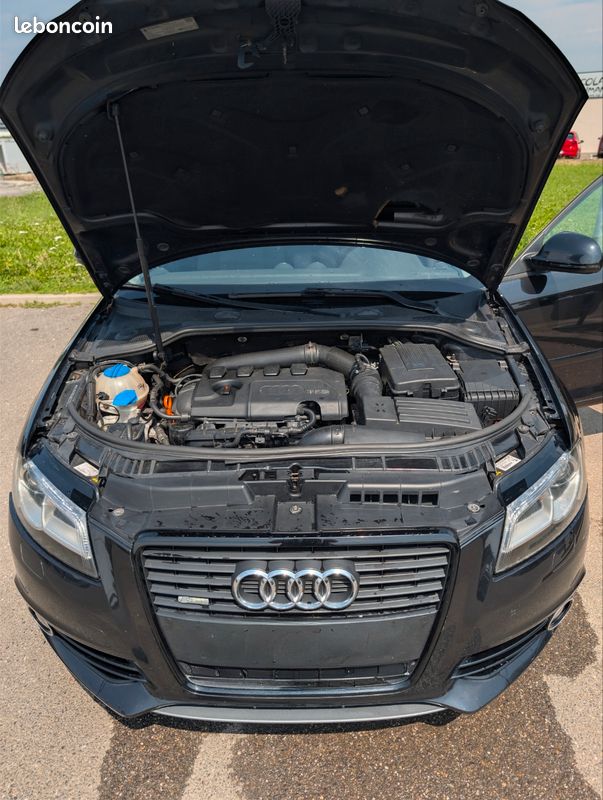 AUDI A3 Sportback Sline 2.0 TFSI 200ch (image 5)