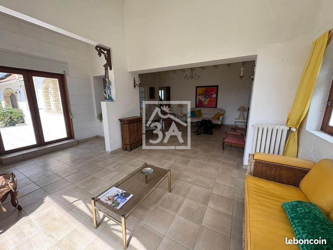 Maison 9 pièces 143 m² · à Watten · 143 m² · 261 900 €