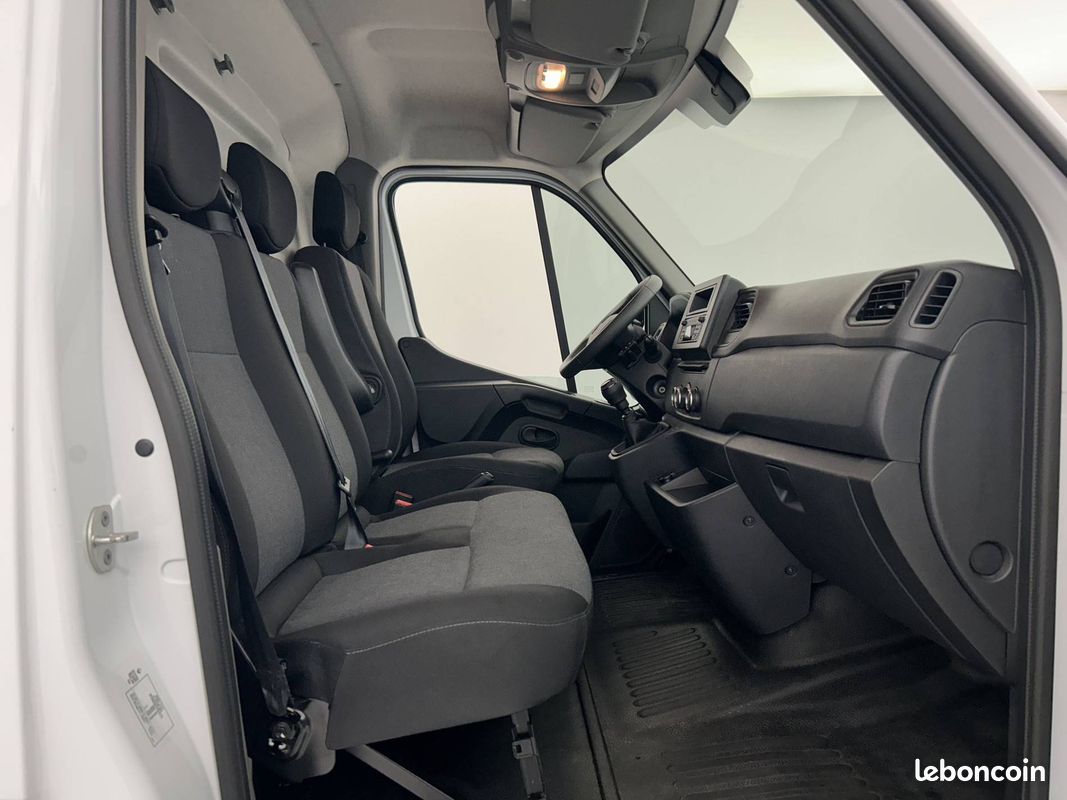 Renault master fgn trac f3500 l2h2 blue dci 135 confort (image 10)