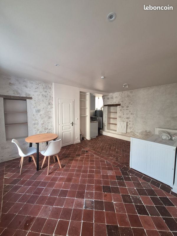 Appartement 1 pièce 26 m² · à Avon · 26 m² · 670 €