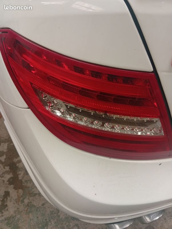 Vend toute pièces Mercedes classe c w204 (image 2)
