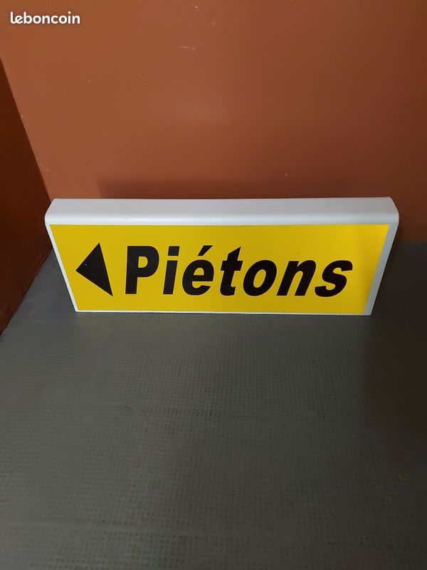 Panneau Pietons (image 3)