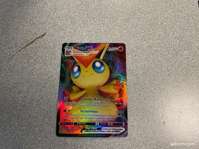 Carte pokemon victini Vmax - Collection