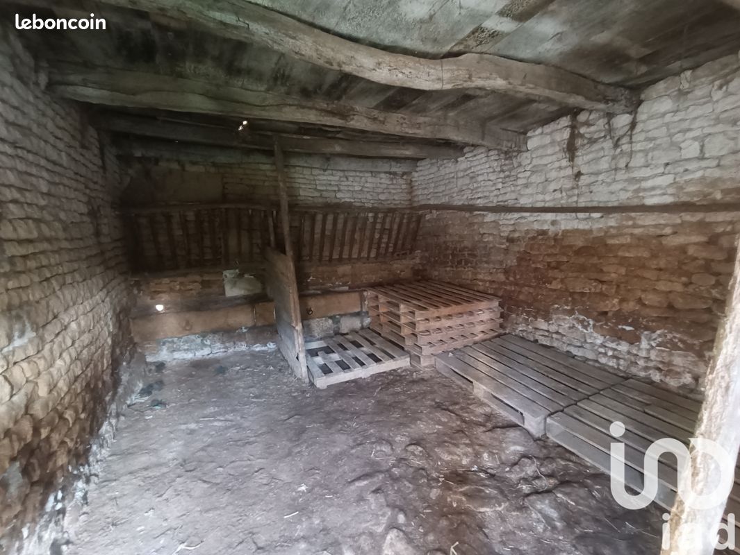 Propriété 2 pièces 36 m² - Échiré 79410 (image principale 8)