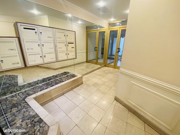 Studio 1 pièce 21 m²