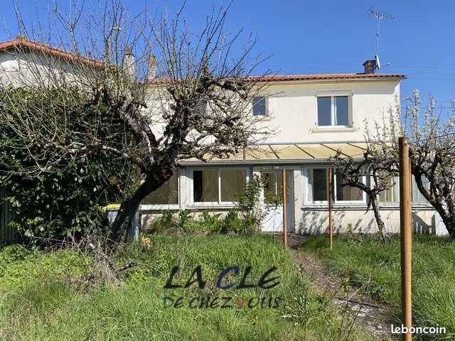 Maison 7 pièces 152 m² · à Rives-d'Autise · 152 m² · 116 600 €