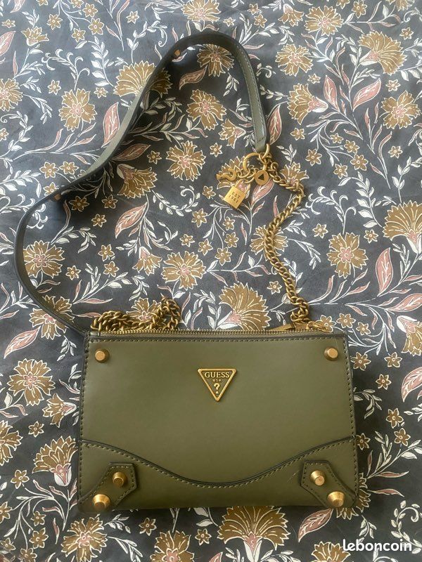 Sac pochette Guess neuve (image 3)