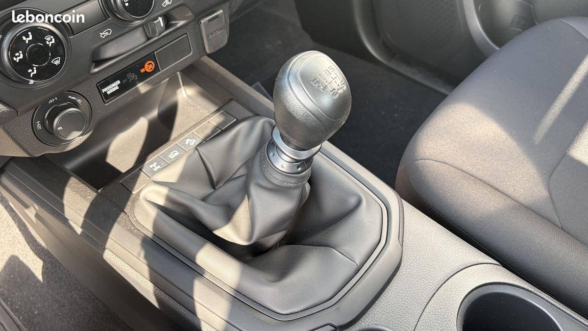 Isuzu d-max single cabine m/t b-strong (image 28)
