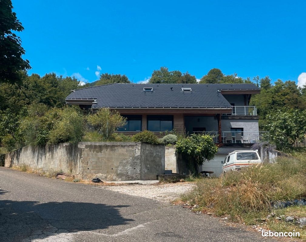 Maison 6 pièces 169 m² · à Saint-Pierre-d'Albigny · 169 m² · 535 000 €