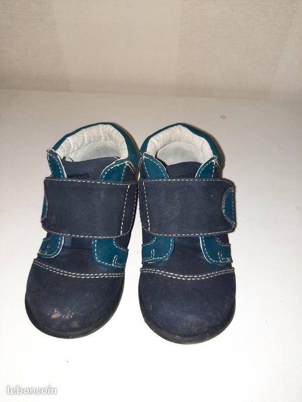 Chaussure bebe vertbaudet. Taille 23 (image 1)