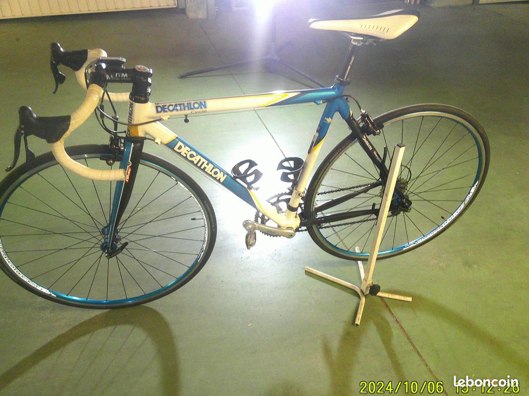 Velo collector deccathlon ag2r Vélos