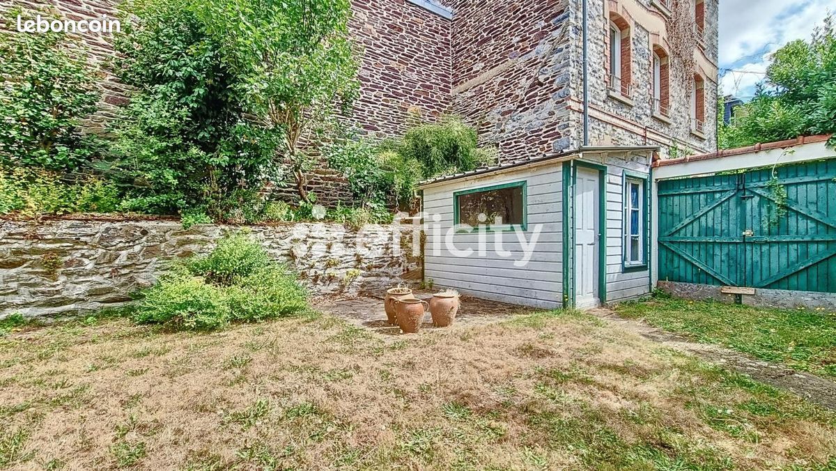 Maison 11 pièces 205 m² · à Rennes · 205 m² · 780 750 €