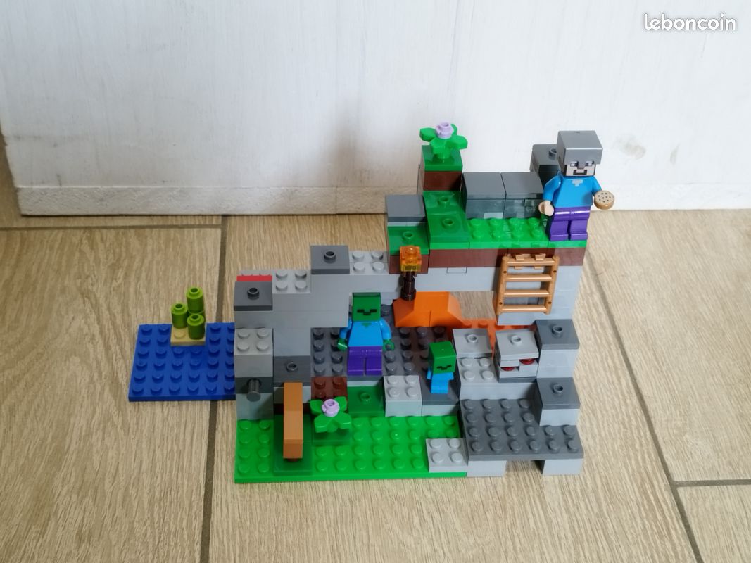 Lego Minecraft 21141 - La grotte du zombie (image 1)