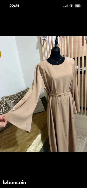 Abaya (image 1)