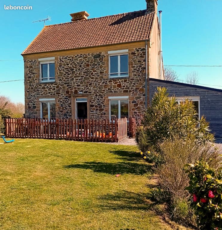 Maison 8 pièces 133 m² · à Thèreval · 133 m² · 232 000 €