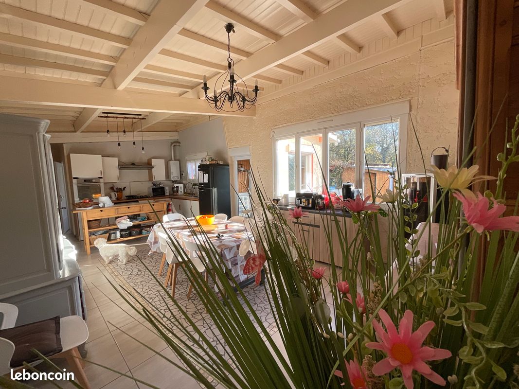 Maison 5 pièces 178 m² · à Saint-Vivien-de-Médoc · 178 m² · 280 000 €