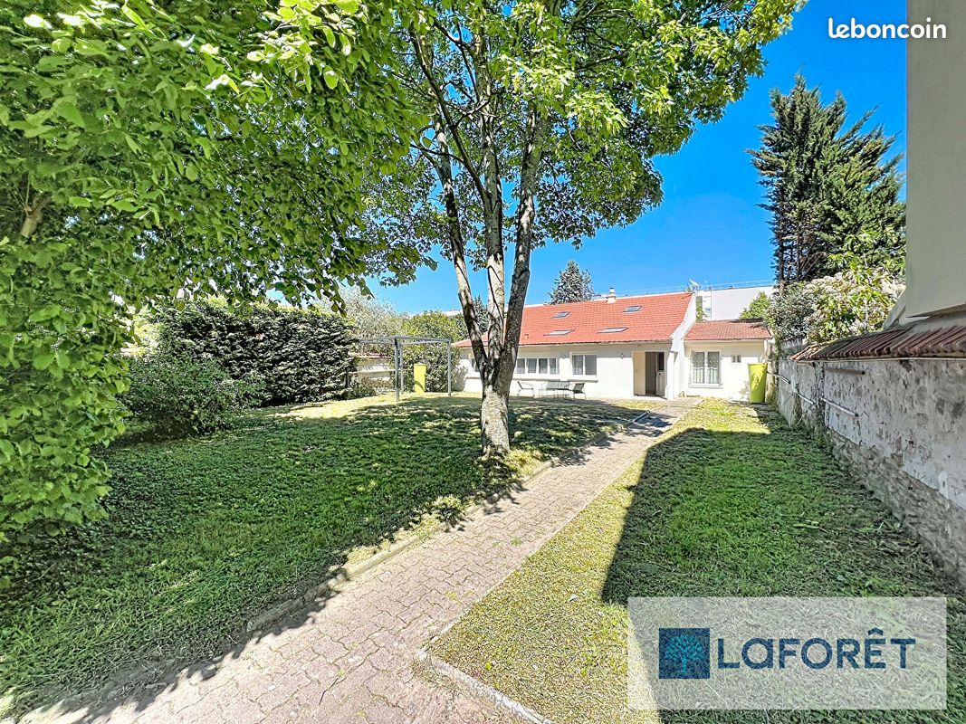 Maison 7 pièces 170 m² · à Créteil · 170 m² · 699 000 €