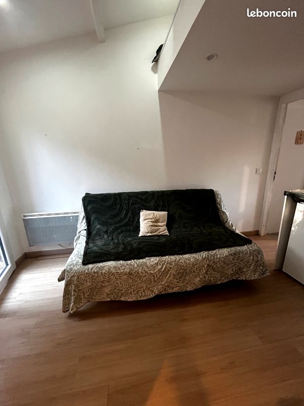 Appartement 1 pièce 15 m² · à Lambesc · 15 m² · 400 €/mois
