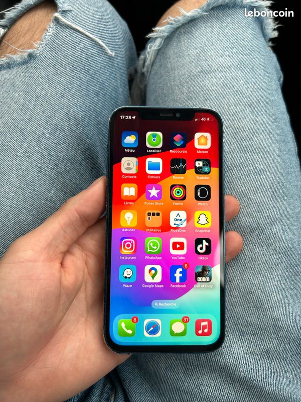IPhone 12 (image 3)
