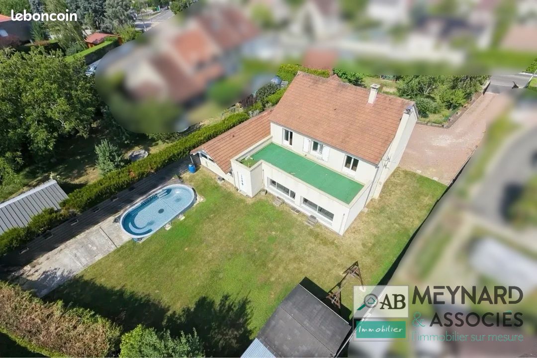 Maison 7 pièces 224 m² · à Faremoutiers · 224 m² · 429 000 €