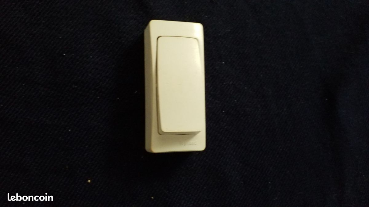 Interrupteur simple va et vient Legrand neuf (image 1)