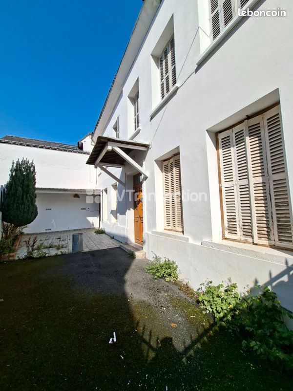 Maison 8 pièces 172 m² · à Elbeuf · 172 m² · 115 000 €
