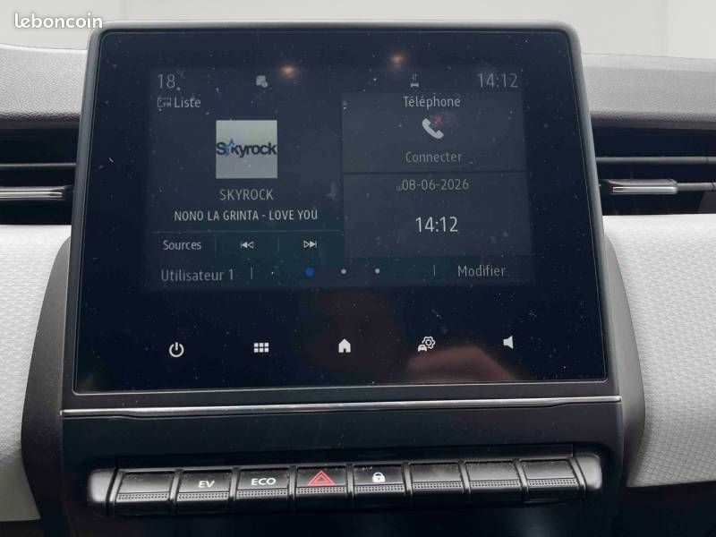 Renault Clio E-Tech 140 Limited (image 16)