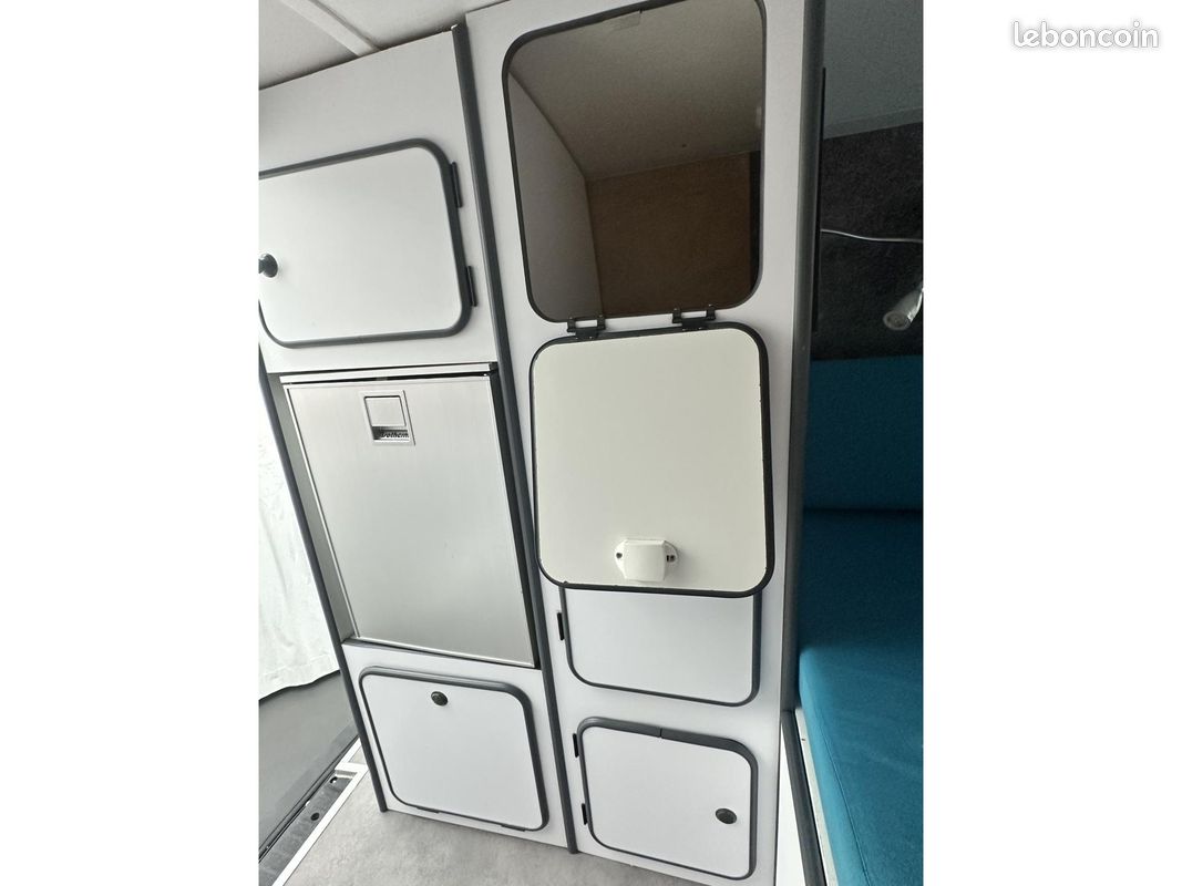 VOLKSWAGEN TRANSPORTER T6 L2H1 2.0 TDi 102ch ENTIEREMENT AMÉNAGÉ - GARANTIE 12 MOIS (image 18)